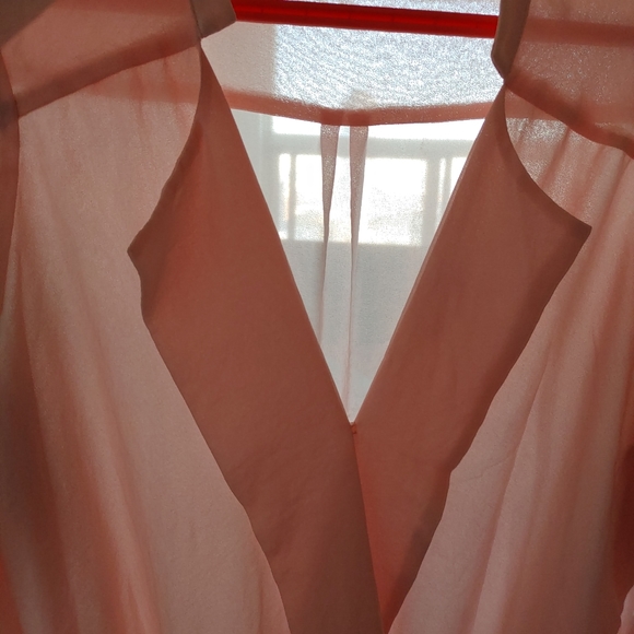 Pink blouse - Picture 4 of 4